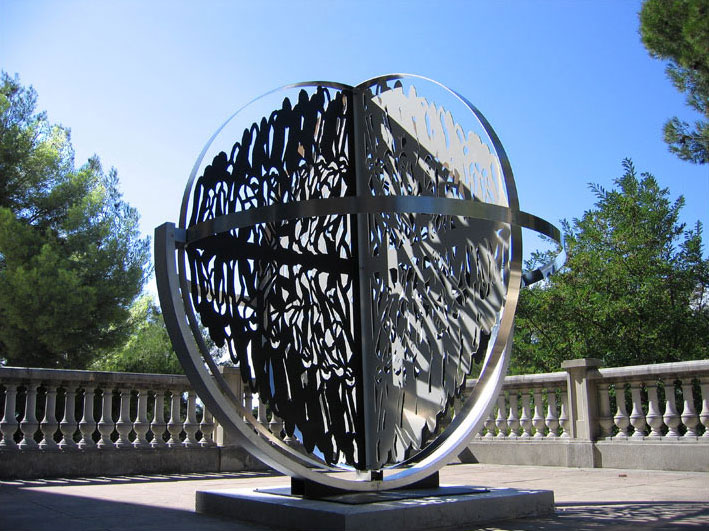 World Stabile / Villa Tamaris / Sculpture, découpe métal / 250cm de diamètre / 2010